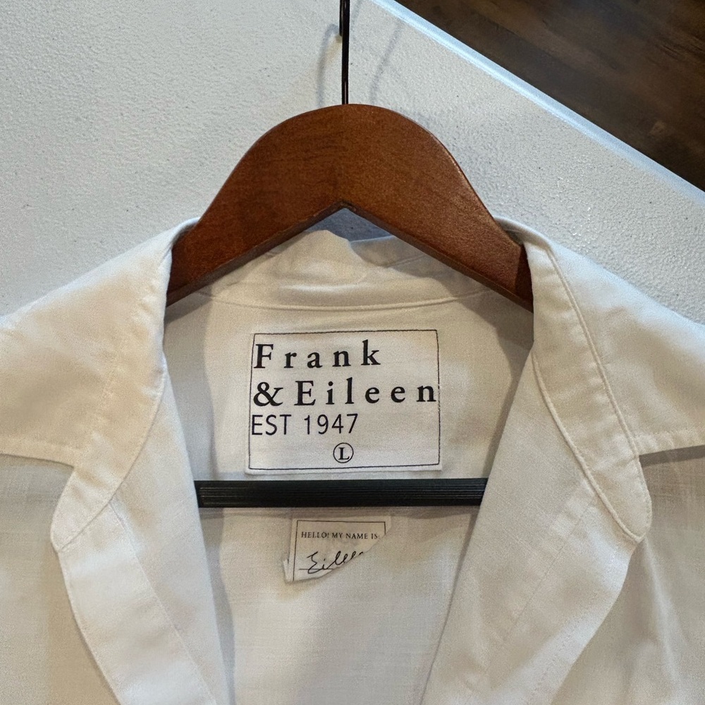 Frank & Eileen “Eileen” White Women’s Button Down Shirt - Picture 2 of 5
